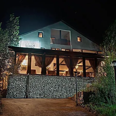 Guest house Pensiune-restaurant Tara Luanei Sarata-Monteoru