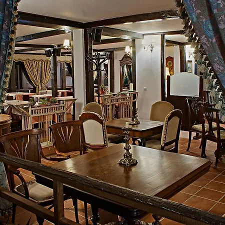 Guest house Pensiune-restaurant Tara Luanei 4*